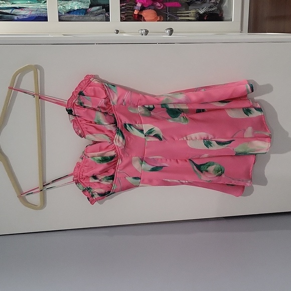 Romper - Picture 1 of 4